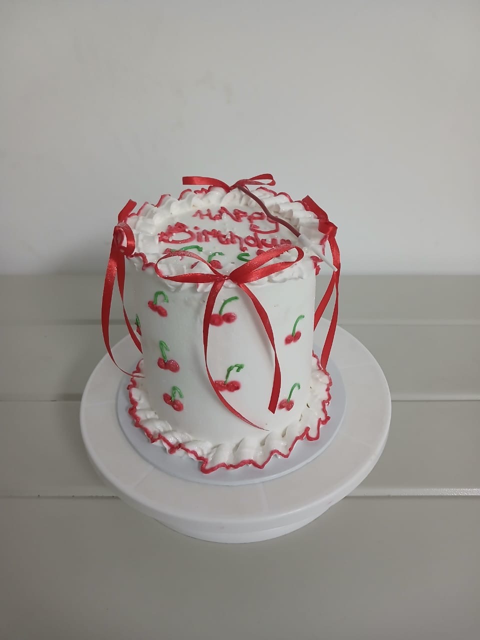 Cherry Ruffle Vintage Bento Cake